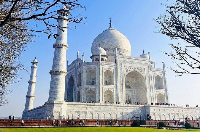 2-Day Private Tour to The Taj Mahal and Agra from Jaipur - Carpet House Agra: The Shopping Stop You Can Control