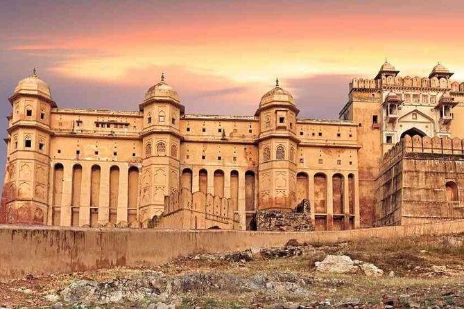 4 Days Guided Jaipur, Ranthambore Tigers & Udaipur Tour With Safari & Hotels - Hawa Mahal: the women’s chambers vibe you should look for