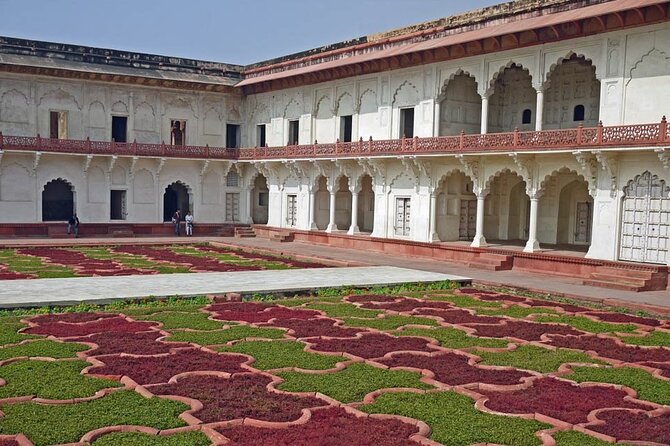 4 Days Private Golden Triangle Tour - Day 3 in Agra and the drive into Delhi: sunrise Taj + Agra Fort