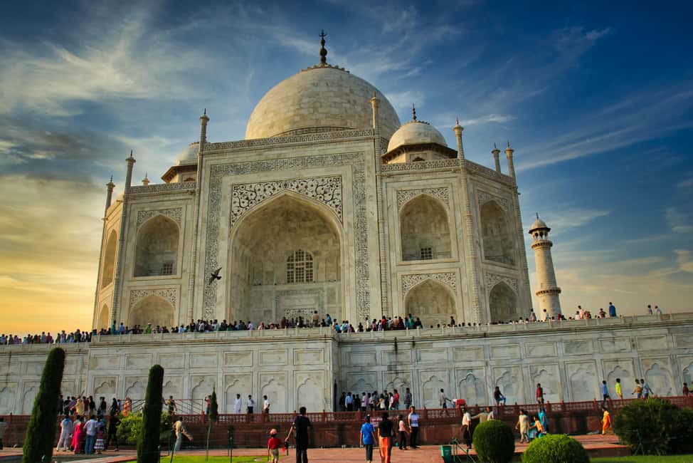 7-Day Golden Triangle Jodhpur Udaipur Tour from Delhi - Day 3: Jaipur’s Amer Fort climb, Jantar Mantar, and palace photo stops