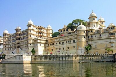 7 Days Private Luxury Heritage Rajasthan Tour from Jaipur - Private driver, local guides, and the comfort-factor that matters