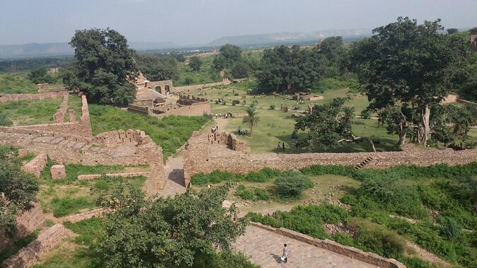Abhaneri & Bhangarh Day Trip – Car, Guide, Lunch & Monkey Temple - Key highlights at a glance