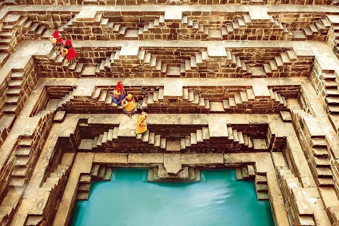 Abhaneri & Fatehpur Sikri Tour From Jaipur with Agra Drop - Jaipur to Agra, with heritage stops that actually fit a day