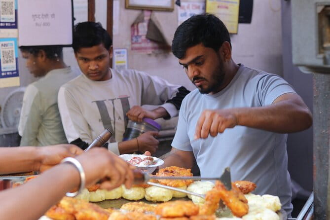 All inclusive Vegetarian Jaipur Food and Heritage Tour - Key highlights worth timing