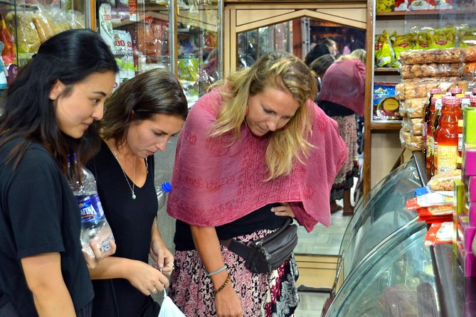 Culture and Heritage Walk | Pink City Jaipur - Bapu Bazar: where Jaipur trade shows up in your shopping eyesight