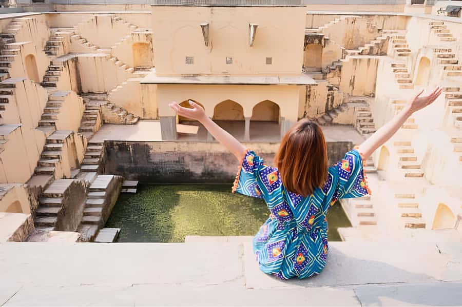 From Delhi: Jaipur Sightseeing Day Tour with Hotel Pickup - From Delhi NCR to Jaipur: the AC drive that sets the tone