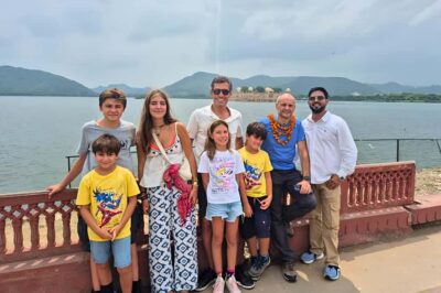 From Delhi: Jaipur Sightseeing Day Tour with Hotel Pickup - Amber Fort: the big fort stop that rewards patience