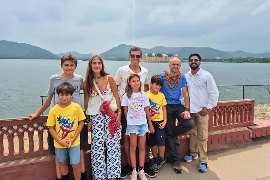 From Delhi: Jaipur Sightseeing Day Tour with Hotel Pickup - Amber Fort: the big fort stop that rewards patience