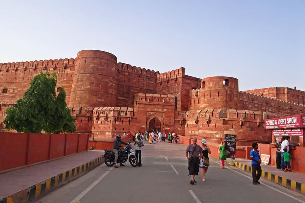 From Delhi: Private 5-Day Golden Triangle Tour - Day 1 in Delhi: Old Delhi lanes, spice stops, and big landmarks
