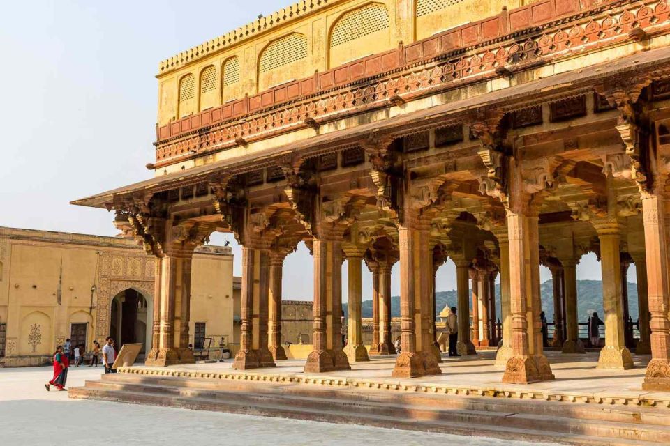 From Jaipur: Private Amber Fort, Jal Mahal and More Car Tour - Lunch in Jaipur: A One-Hour Pause Built into the Route