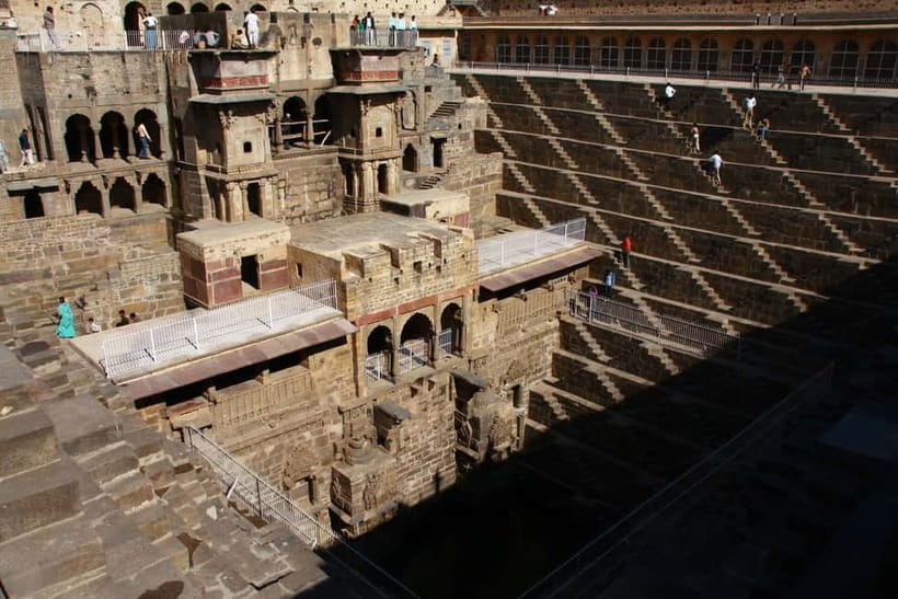 From Jaipur: Same Day Trip to Abhaneri Chand Baori Stepwell - Stop 3: Monkey Temple (About 1 Hour)
