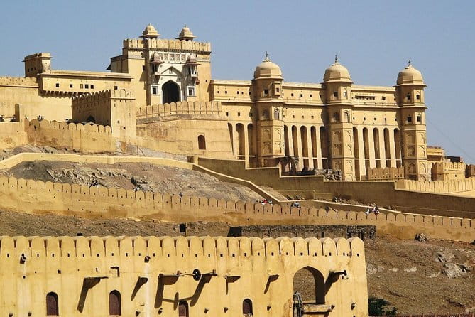 Full Day Jaipur Sightseeing Tour By Tuk Tuk - Panna Meena Ka Kund: a stepwell designed for symmetry