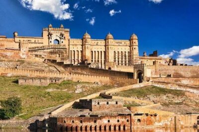 Full-Day Private Tour Heritage of Jaipur with Amber Fort - City Palace, Hawa Mahal, and Jantar Mantar: Three Jaipur Icons, One Efficient Loop