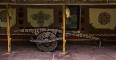 Jaipur: Chokhi Dhani with Private Transportation and Dinner - Arrival at Chokhi Dhani: what you actually do on the ground
