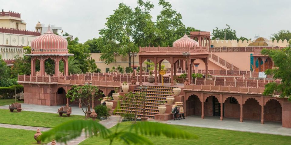 Jaipur: Chokhi Dhani with Private Transportation and Dinner - Who this fits best (and who should think twice)