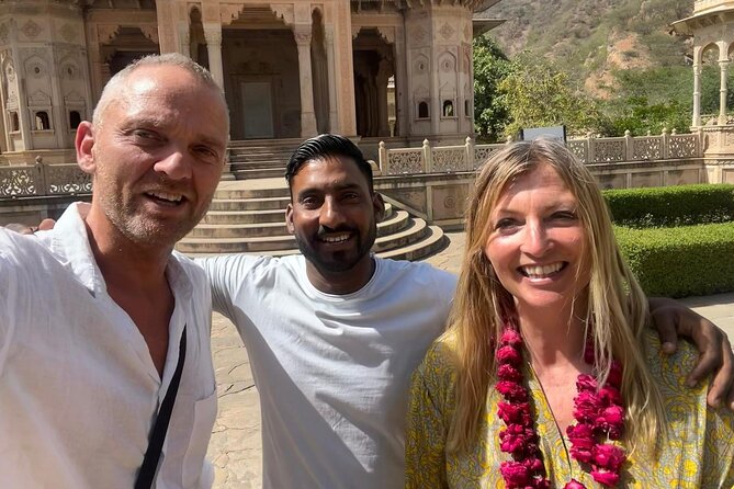 Jaipur City Tour with Traditional Flower Market Visit - Amer, Panna Meena ka Kund, and Royal Gaitor: Royal Power Meets Quieter Corners