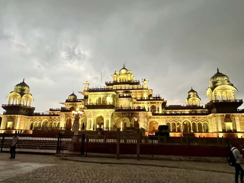 Jaipur: Evening City Tour In Open Jeep - Price and value: what $43 gets you in real terms