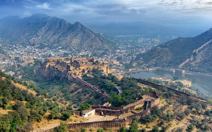 Jaipur: Full Day City sightseeing with Car, Guide & Lunch - Jal Mahal on Man Sagar Lake: A Quiet Detour With Real Photogenic Calm