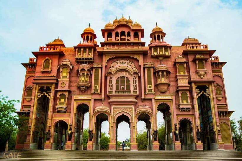 Jaipur: Full-Day Sightseeing Tour with Guide and Lunch - Lunch Break at a Local Restaurant: What Included Really Means