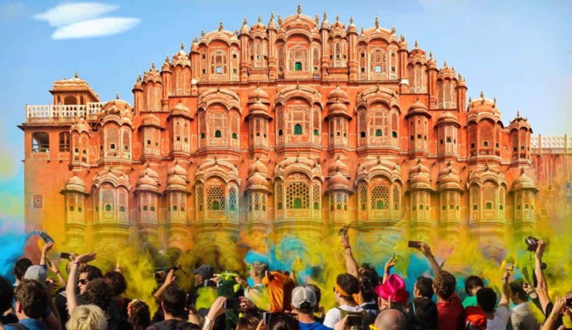 Jaipur: Full Day Sightseeing with Professional Photographer - Lunch in Jaipur: the meal is part of the plan