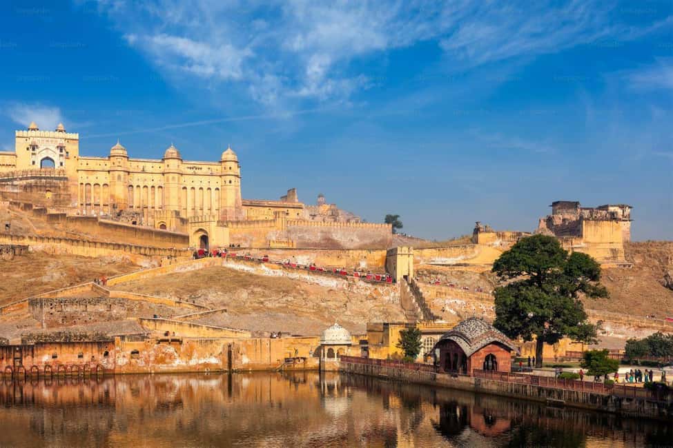 Jaipur: Full Day Sightseeing with Professional Photographer - Guides and drivers that actually improve the day