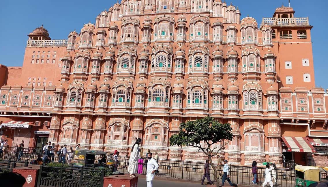 Jaipur: Full or Half-Day City Sightseeing Guided Tour - Lunch break: Rajasthani food, but budget for it