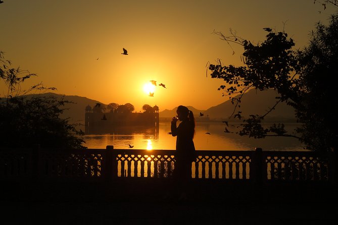 Jaipur Guided City Tour: City Palace, Jantar, Hawa & Jal Mahal - Price and value: what $29 buys you and where costs can add up