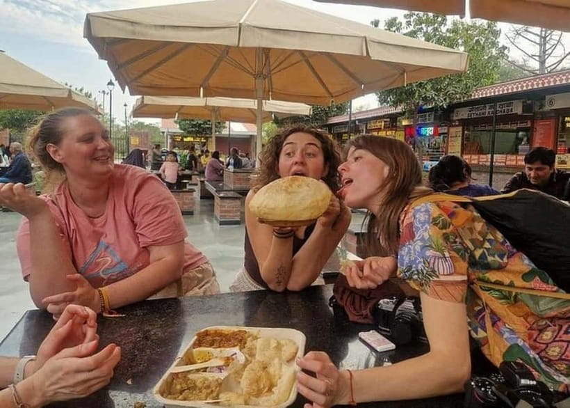 Jaipur: Guided History Walking Tour with Food Tasting - Walking Jaipur’s Pink City from New Gate
