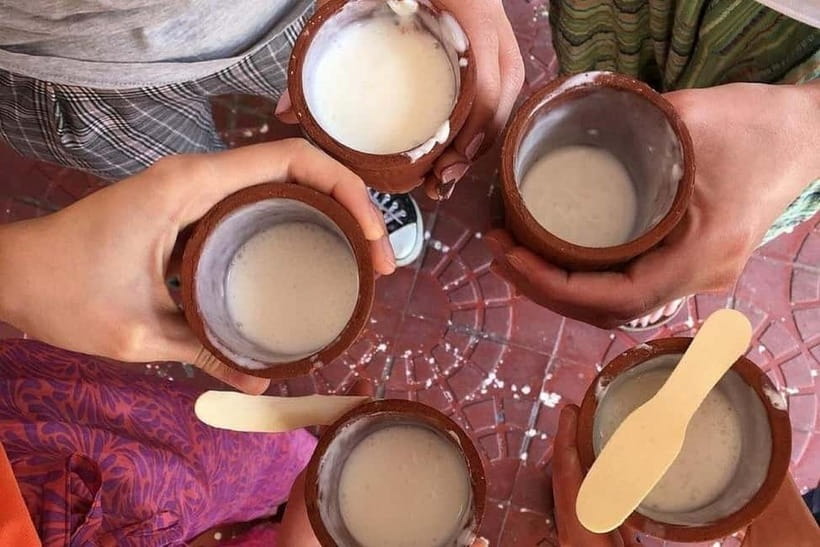 Jaipur: Guided History Walking Tour with Food Tasting - Badi Chaupar: Square stories, local snacks, and scenic pauses
