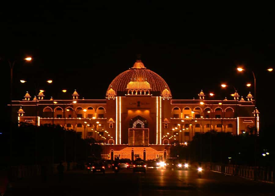 Jaipur: Heritage Evening Tour with Monkey Temple Sunset - Hawa Mahal at night: royal windows for discreet watching