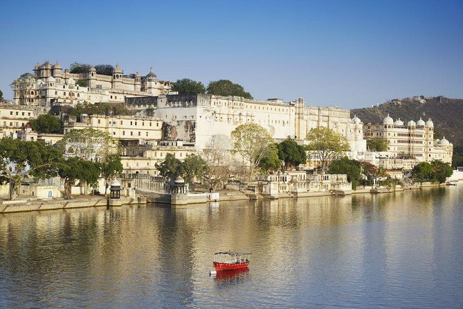 Jaipur Jodhpur Udaipur in 06 Days - The Pushkar detour: lake views and temple time on the drive to Jodhpur
