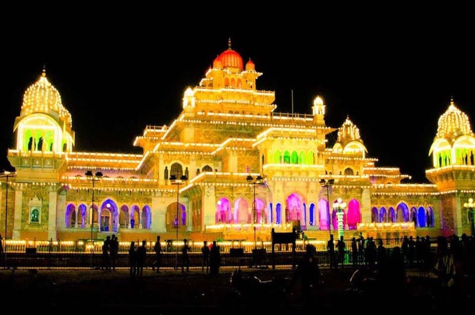 Jaipur: Night Tour of Amer & pink city by an open air jeep - What the pace feels like in real life