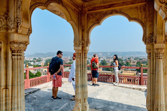 Jaipur No Shopping Guided Sightseeing Tour with Heritage Walk - Jantar Mantar and the royal center: City Palace and Hawa Mahal