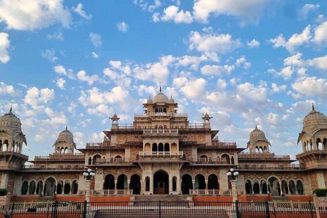 Jaipur No Shopping Guided Sightseeing Tour with Heritage Walk - Amer Fort and the free stops: temples, stepwell, and inner lanes