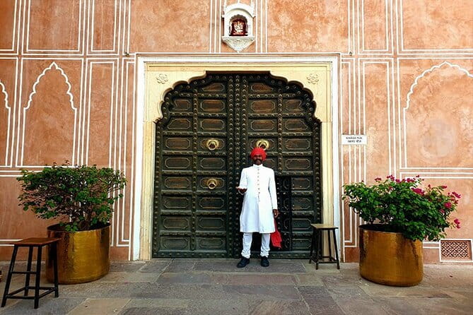 Jaipur One Day Private Sightseeing Tour with Guide - Why This Jaipur One-Day Car Tour Works