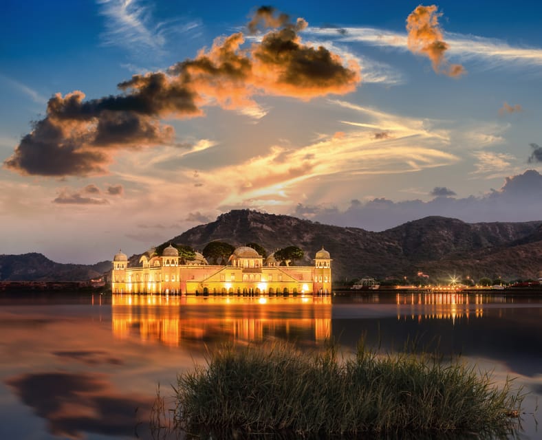 Jaipur: Private Customised City Tour - Hawa Mahal, City Palace, and Albert Hall Museum in one smart loop