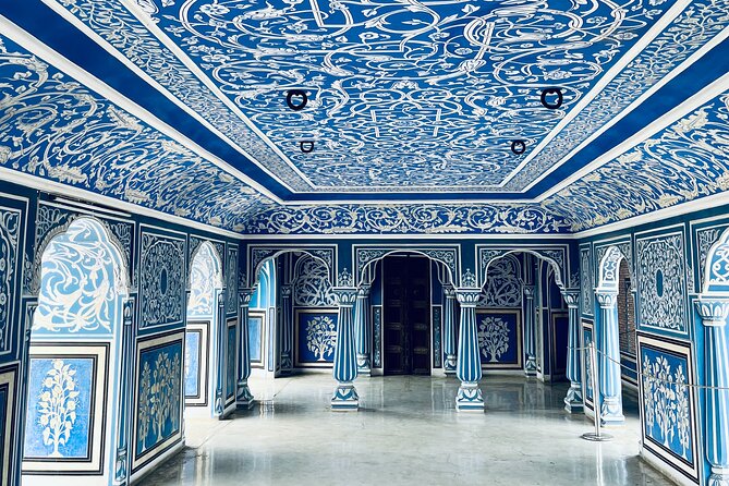 Jaipur Private Sightseeing Tour with Car and Guide - Amber Fort: the big Rajasthan moment, with strategic defense in mind