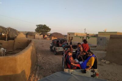 Jaipur Sightseeing by Sedan Car - From Hotel Starboard at 7:00 am: pickup and round-trip flow