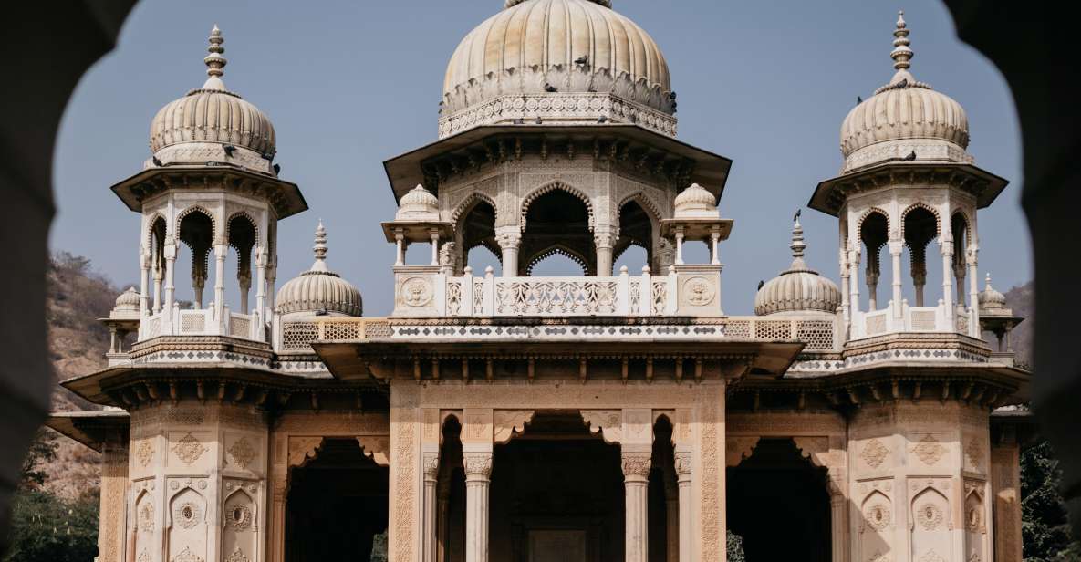 Jaipur: Temple Tour - From pickup to temple focus: a small group that keeps the day calm