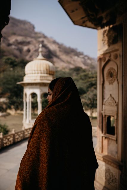 Jaipur: Temple Tour - Moti Dungari Ganesh Ji and astrology reading: ask your questions, then listen