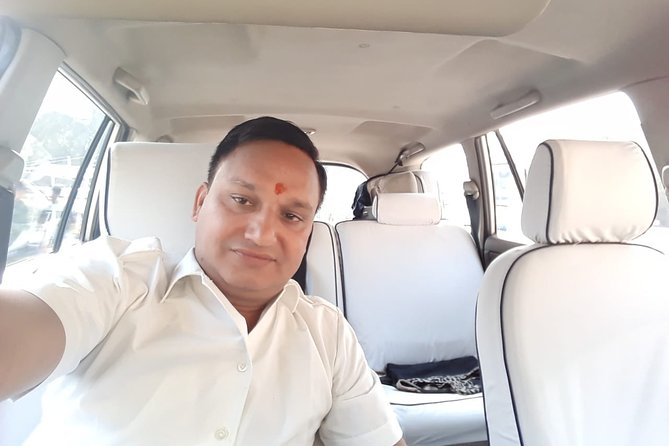 Jaipur to New Delhi Airport/Hotel – One-Way Cab Private Transfers - DEL Airport Drop-Off vs. Delhi Hotel Drop-Off