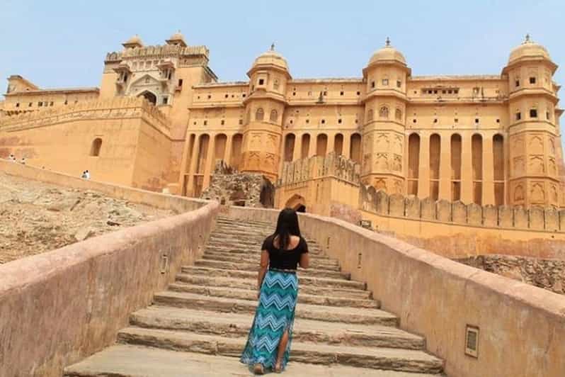 Jaipur Tour ( Pink City ) by Car From Delhi - All Inclusive - Lunch in a Local Restaurant: Recharge Without Losing Your Day