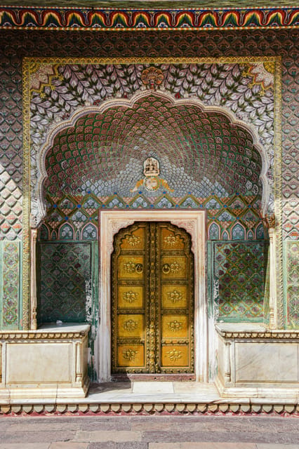 Local Jaipur city sightseeing with options - City Palace and the royal living spaces