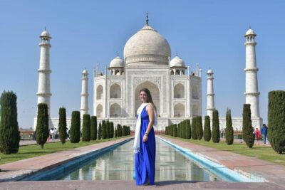 Luxury Same Day Taj Mahal tour From Delhi - All Inclusive - Your Taj Mahal visit: guide stories plus golf-cart access