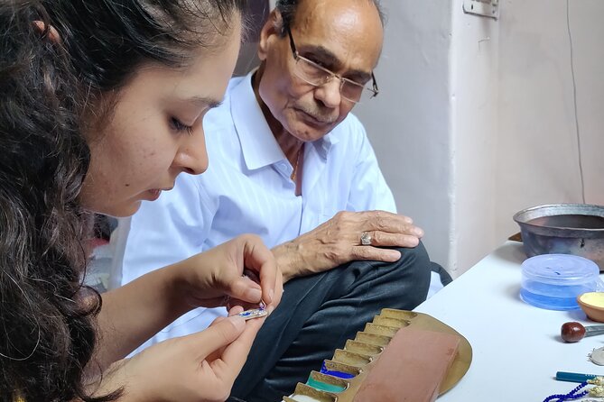 Meenakari Enamelling Experience on Silver Jewellery in Jaipur - What happens during your 3.5 hours of engraving and enamel basics