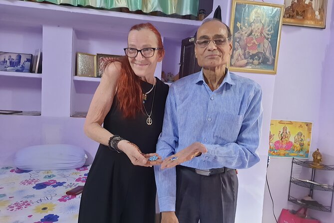 Meenakari Enamelling Experience on Silver Jewellery in Jaipur - Studio comfort: coffee, snacks, water, and photo help