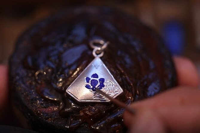 Meenakari Enamelling Experience on Silver Jewellery in Jaipur - Finding the workshop near Bapu Bazar in Jaipur