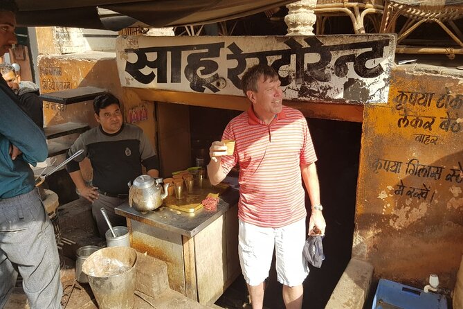 Pink City Plates: Food Walk Through Jaipur’s unique Eateries - Sahu tea shop chai: warm, clay-pot, and very old-school
