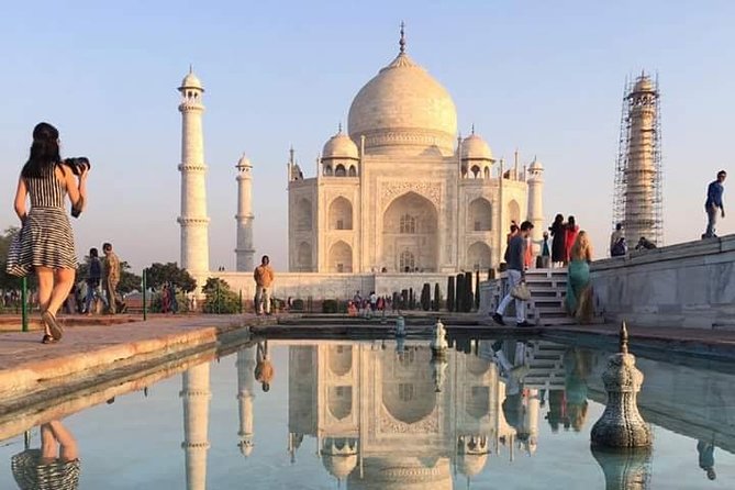 Private Day Trip to Taj Mahal & Agra From Jaipur - Taj Mahal time: skip lines, a guide, and the Friday closure