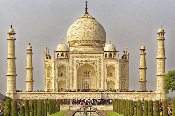 Private Taj Mahal & Abhaneri Stepwell Day Trip from Jaipur - A 16-hour private run from Jaipur to Agra
